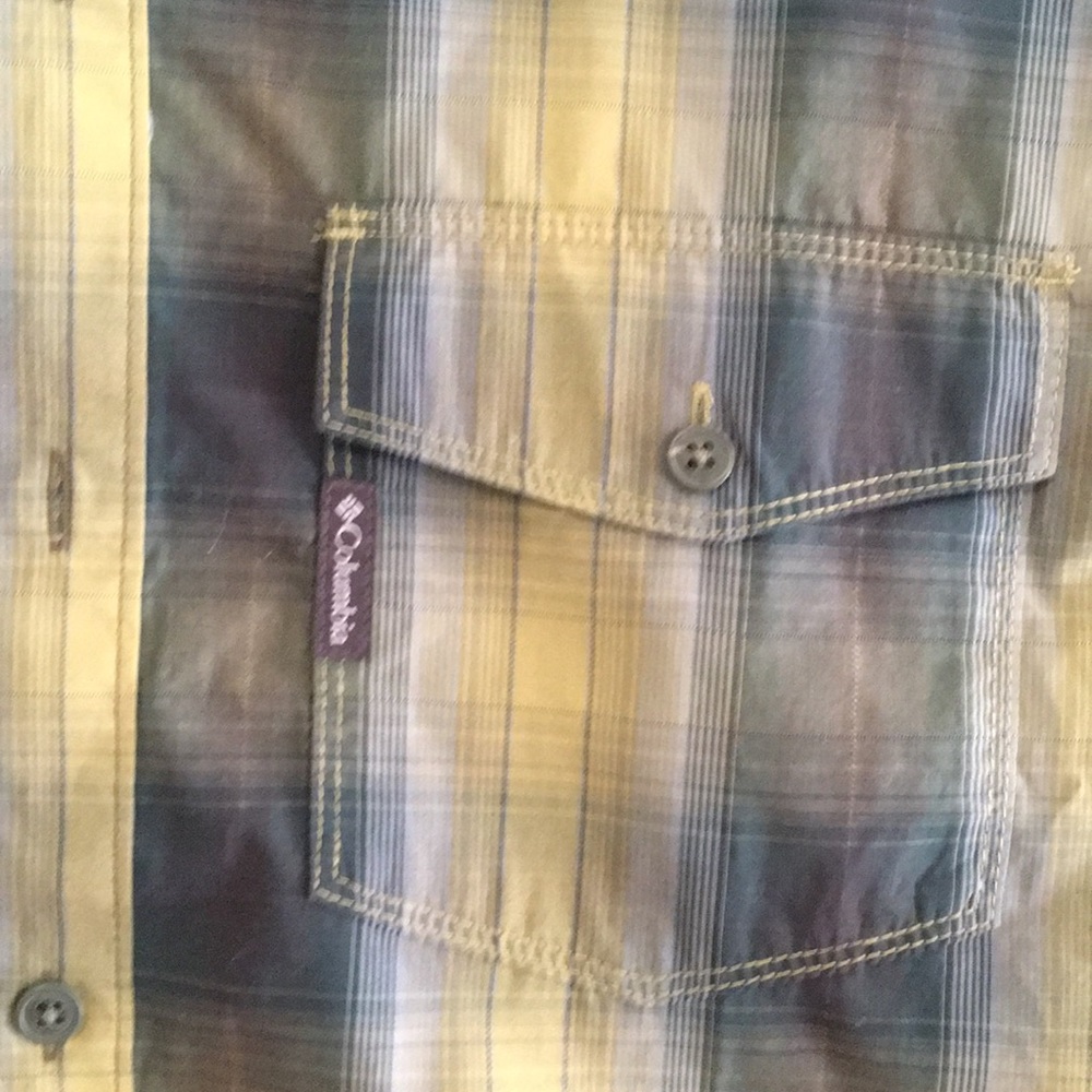Columbia shirt - Picture 3 of 3